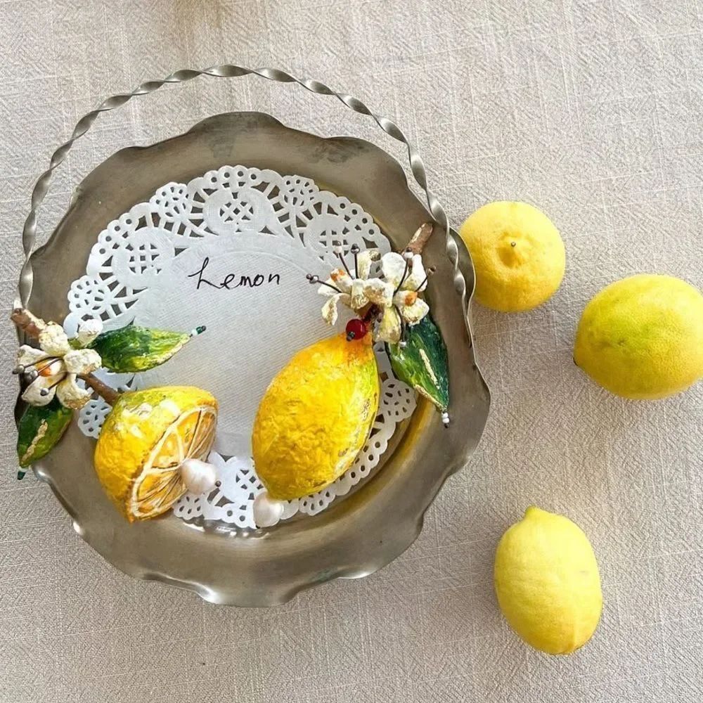 Statement Lemon earring